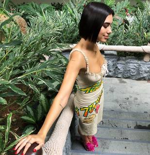 Dua Lipa feet photo thumbnail
