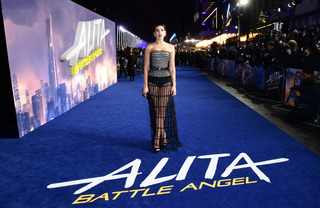 Dua Lipa feet photo thumbnail