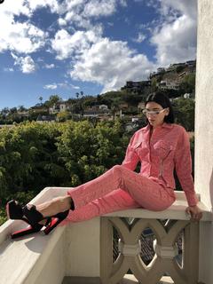 Dua Lipa feet photo thumbnail