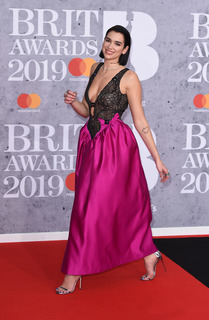 Dua Lipa feet photo thumbnail