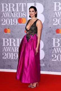 Dua Lipa feet photo thumbnail