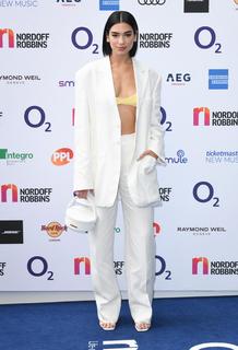 Dua Lipa feet photo thumbnail