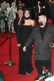 Dua Lipa feet photo thumbnail