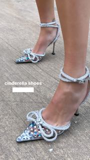 Dua Lipa feet photo thumbnail