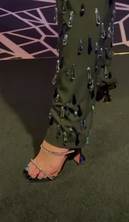 Dua Lipa feet photo thumbnail