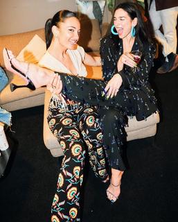 Dua Lipa feet photo thumbnail