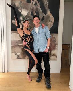 Dua Lipa feet photo thumbnail