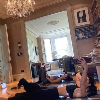 Dua Lipa feet photo thumbnail