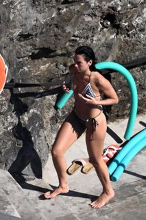 Dua Lipa feet photo thumbnail