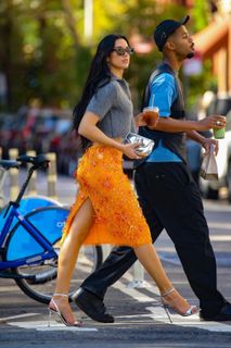 Dua Lipa feet photo thumbnail