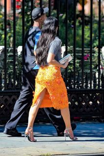 Dua Lipa feet photo thumbnail