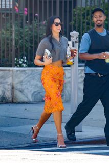 Dua Lipa feet photo thumbnail