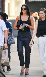 Dua Lipa feet photo thumbnail