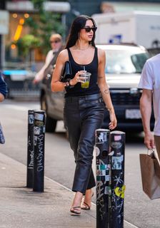 Dua Lipa feet photo thumbnail