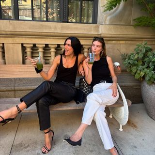 Dua Lipa feet photo thumbnail