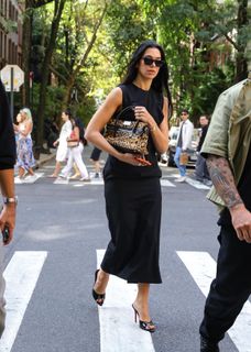 Dua Lipa feet photo thumbnail