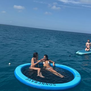 Dua Lipa feet photo 4