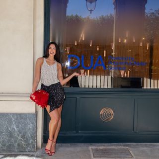 Dua Lipa feet photo 4