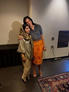 Dua Lipa feet photo 17