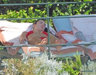 Dua Lipa feet photo 15