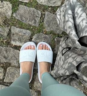Duda Fournier feet photo 9