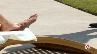 Dulce María feet photo thumbnail