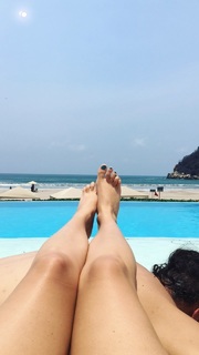 Dulce María feet photo thumbnail