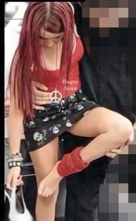 Dulce María feet photo thumbnail