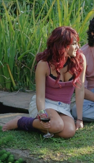 Dulce María feet photo thumbnail
