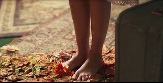 Dulce María feet photo thumbnail