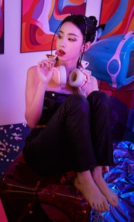 Duling Chen feet photo 4
