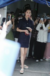 Duling Chen feet photo 9