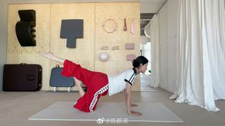 Duling Chen feet photo 13
