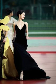 Duling Chen feet photo 3