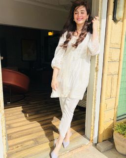 Dur-e-Fishan Saleem feet photo thumbnail