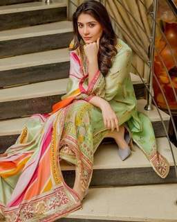 Dur-e-Fishan Saleem feet photo thumbnail