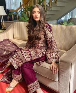 Dur-e-Fishan Saleem feet photo thumbnail