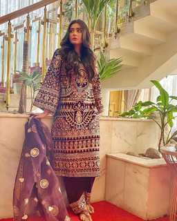 Dur-e-Fishan Saleem feet photo thumbnail