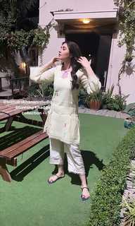 Dur-e-Fishan Saleem feet photo thumbnail