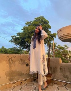 Dur-e-Fishan Saleem feet photo thumbnail