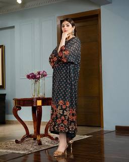 Dur-e-Fishan Saleem feet photo thumbnail