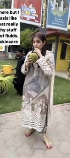 Dur-e-Fishan Saleem feet photo thumbnail