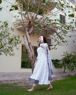 Dur-e-Fishan Saleem feet photo thumbnail