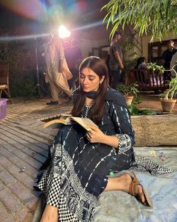 Dur-e-Fishan Saleem feet photo thumbnail