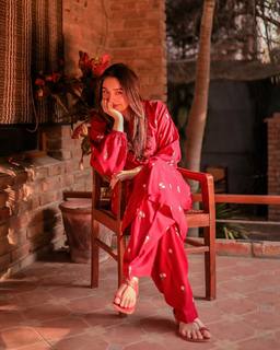 Dur-e-Fishan Saleem feet photo thumbnail