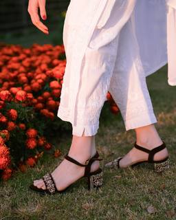 Dur-e-Fishan Saleem feet photo thumbnail