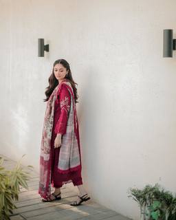 Dur-e-Fishan Saleem feet photo thumbnail