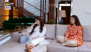 Dur-e-Fishan Saleem feet photo thumbnail