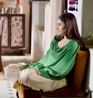 Dur-e-Fishan Saleem feet photo thumbnail