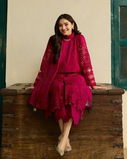 Dur-e-Fishan Saleem feet photo 11